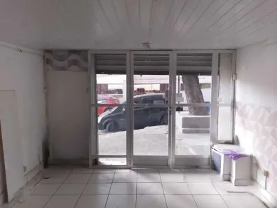 Ponto Comercial para venda ou aluguel, 25m² no Penha Circular, Rio de Janeiro