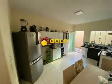 Casa com 3 Quartos à venda, 115m² no Presidente Roosevelt, Uberlândia