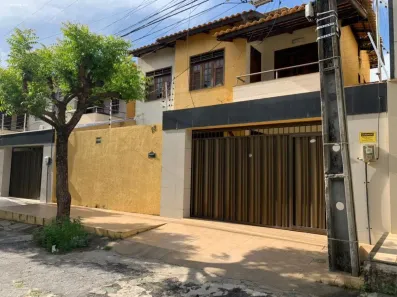 Casa com 4 Quartos à venda, 165m² no Amadeu Furtado, Fortaleza