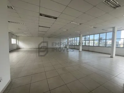 Sala Comercial para alugar, 270m² no Centro, Palhoça