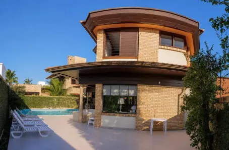 Casa com 6 Quartos para alugar, 450m² no Jurerê Internacional, Florianópolis