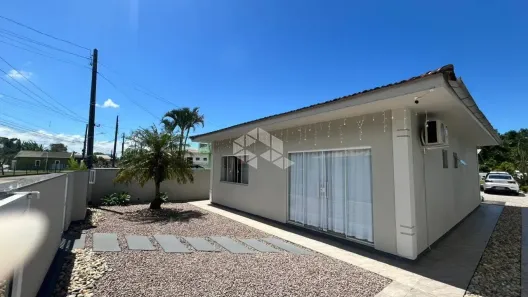 Casa com 2 Quartos à venda, 81m² no Praia de Fora, Palhoça
