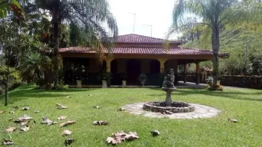 Fazenda/Sítio com 5 Quartos à venda, 484000m² no Papucaia, Cachoeiras de Macacu