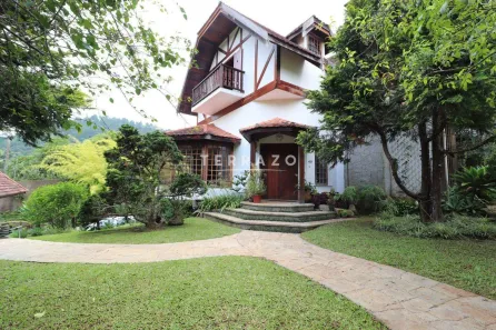 Casa com 6 Quartos à venda, 462m² no Albuquerque, Teresópolis