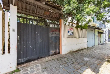 Lote/Terreno com 1 Quarto à venda, 247m² no Água Verde, Curitiba