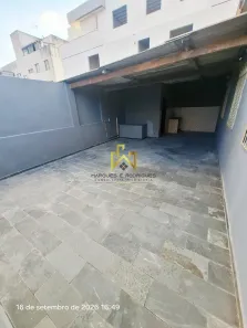 Casa com 4 Quartos para alugar, 140m² no Santa Mônica, Belo Horizonte