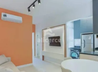 Apartamento com 2 Quartos à venda, 50m² no Centro, Florianópolis