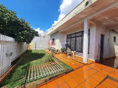 Casa com 3 Quartos à venda, 103m² no Conjunto Habitacional Karina, Maringá