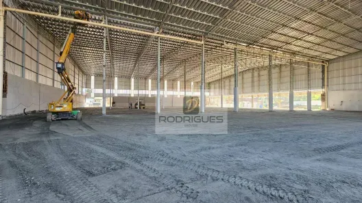 Galpão/Depósito/Armazém para alugar, 5000m² no Piraporinha, Diadema