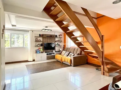 Casa com 3 Quartos à venda, 176m² no Santo Antônio, Porto Alegre