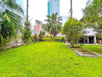 Casa com 4 Quartos à venda, 212m² no Vila Nova, Blumenau