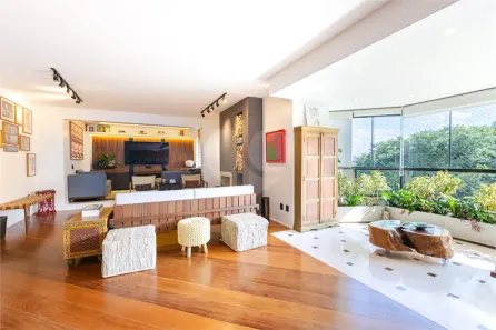 Apartamento com 4 Quartos à venda, 270m² no Vila Madalena, São Paulo