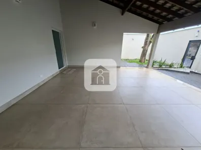 Casa com 4 Quartos para alugar, 220m² no Jardim Karaíba, Uberlândia