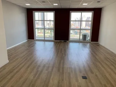Sala Comercial para alugar, 64m² no Vila Cordeiro, São Paulo