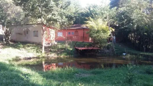 Fazenda/Sítio com 5 Quartos à venda, 240m² no Freitas, São José dos Campos