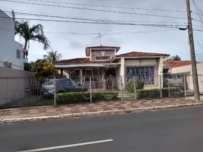 Casa com 3 Quartos à venda, 332m² no Vila Velosa, Araraquara