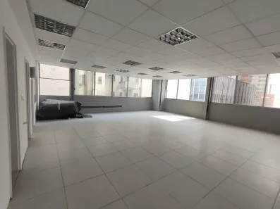 Sala Comercial para alugar, 121m² no República, São Paulo