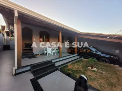 Casa com 3 Quartos à venda, 360m² no Monte Castelo, Contagem