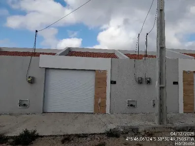 Casa com 2 Quartos à venda, 76m² no Queimadas, Horizonte
