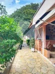 Fazenda/Sítio com 4 Quartos à venda, 200m² no Chácaras Luzitana, Hortolândia