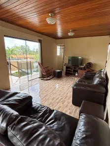 Casa de Condomínio com 3 Quartos para alugar, 256m² no Gravatá Centro, Gravatá