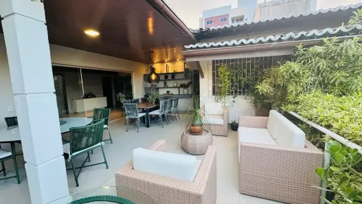 Casa com 4 Quartos à venda, 321m² no Capim Macio, Natal