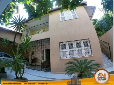 Casa com 6 Quartos à venda, 290m² no Vila União, Fortaleza