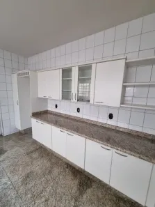 Casa com 3 Quartos à venda, 240m² no Somenzari, Marília