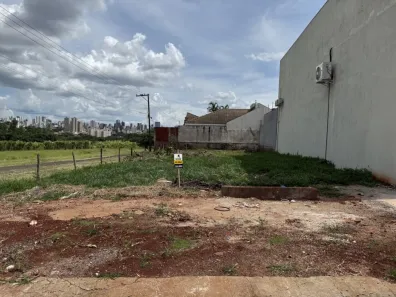 Lote/Terreno para alugar, 324m² no Loteamento Alto da Boa Vista, Maringá