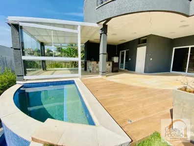Casa com 3 Quartos para alugar, 361m² no Vila Santista, Atibaia