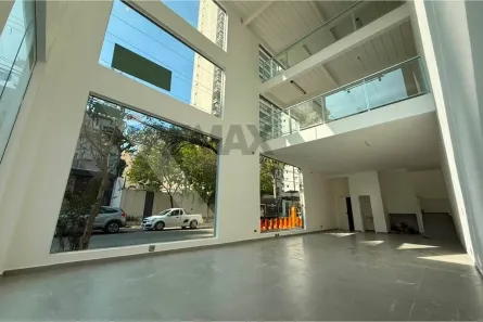 Prédio Comercial para alugar, 228m² no Indianópolis, São Paulo