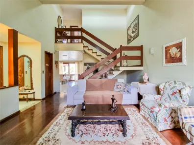 Casa com 3 Quartos à venda, 221m² no Ipanema, Porto Alegre