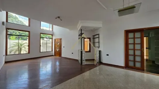 Casa com 3 Quartos à venda, 330m² no Jardim Mirandola, Americana