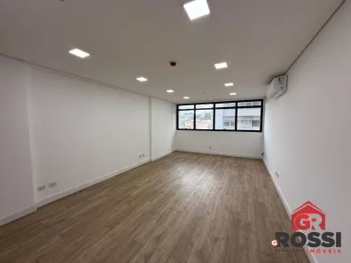 Sala Comercial à venda, 37m² no Vila Brasileira, Itatiba