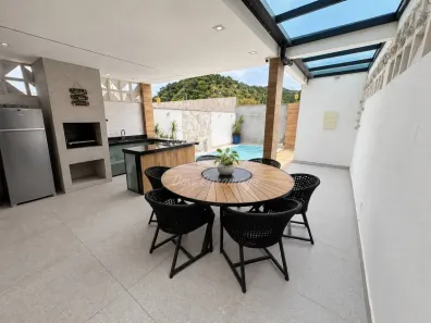 Casa com 3 Quartos à venda, 110m² no Piratininga, Niterói