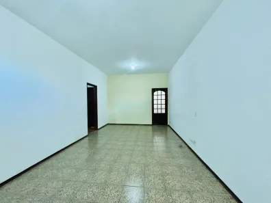 Casa com 5 Quartos à venda, 297m² no Loteamento Chácaras Pastorelli, Taubaté