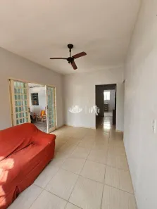 Casa com 3 Quartos para alugar, 70m² no Parque das Indústrias, Londrina