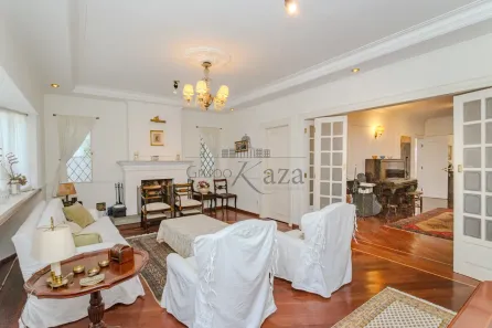 Sobrado com 4 Quartos à venda, 300m² no Jardim Paulistano, São Paulo