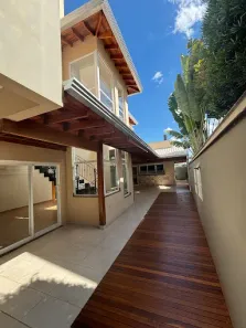 Casa de Condomínio com 5 Quartos à venda, 370m² no Esperança, Londrina