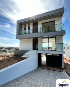 Casa com 3 Quartos à venda, 235m² no Santo Inácio, Santa Cruz do Sul