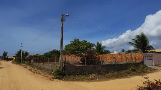 Lote/Terreno à venda, 550m² no Botequim, Estância