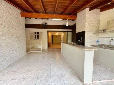 Casa com 3 Quartos à venda, 150m² no Andes, Londrina
