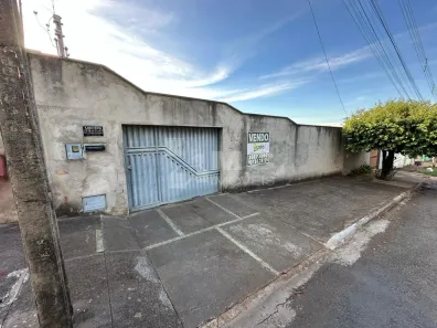 Casa com 3 Quartos à venda, 237m² no Residencial Sonho Dourado, Goiânia