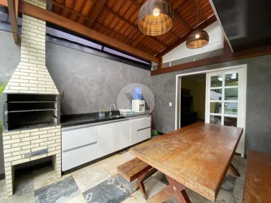 Casa com 6 Quartos à venda, 200m² no Ponta Negra, Natal