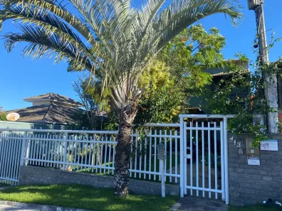 Casa de Condomínio com 2 Quartos à venda, 150m² no Ogiva, Cabo Frio