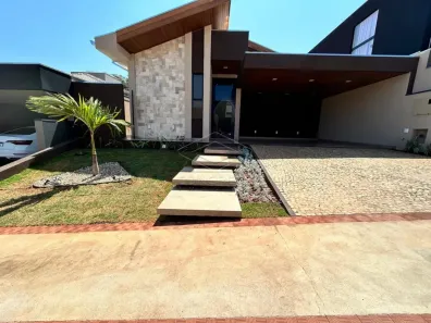 Casa de Condomínio com 3 Quartos à venda, 250m² no Vila Santista, Bauru