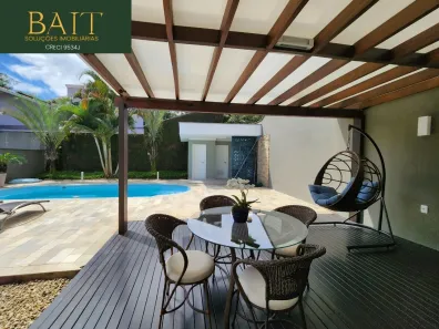 Sobrado com 3 Quartos à venda, 240m² no Floresta, Joinville