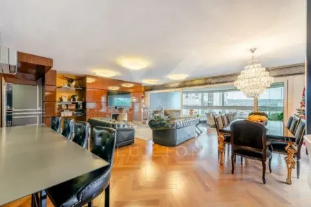 Apartamento com 3 Quartos para venda ou aluguel, 223m² no Bela Vista, Porto Alegre