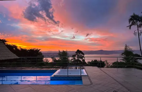 Apartamento com 4 Quartos à venda, 420m² no Centro, Florianópolis