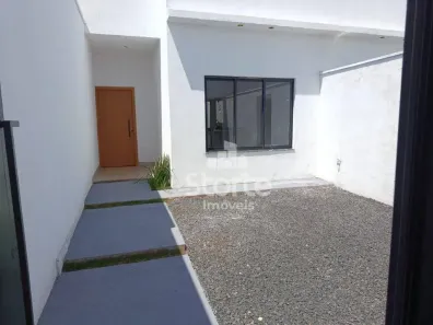 Casa com 2 Quartos à venda, 68m² no Laranjeiras, Uberlândia